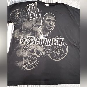 Tim Duncan San Antonio Spurs Majestic T-Shirt size XL
